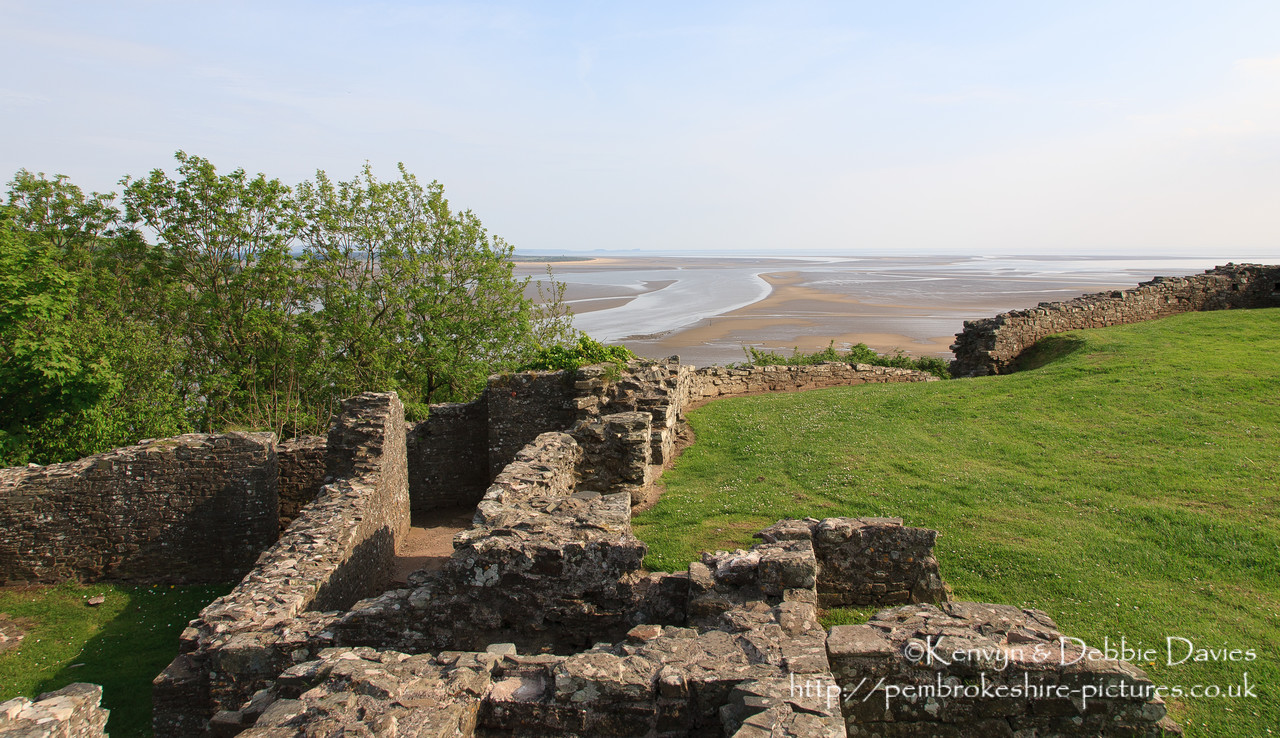Llansteffan Castle (OS: SN 351 101)