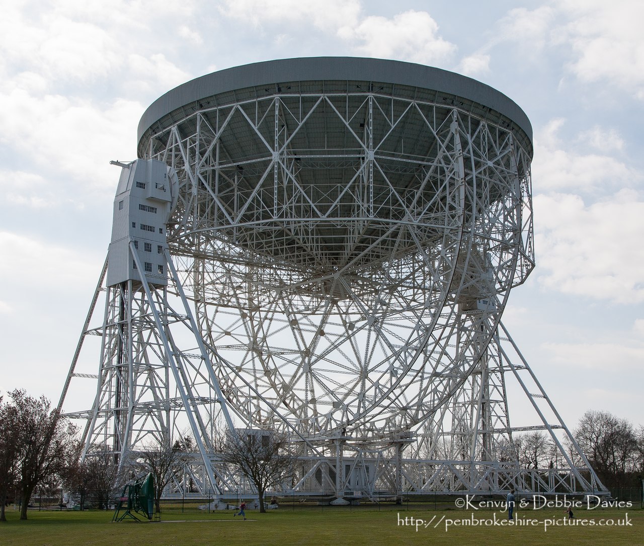 The observatory was established in 1945 by Sir Bernard Lovell, a radio astronomer at the University of Manchester who wanted to investigate cosmic rays after his work on radar during the Second World War.