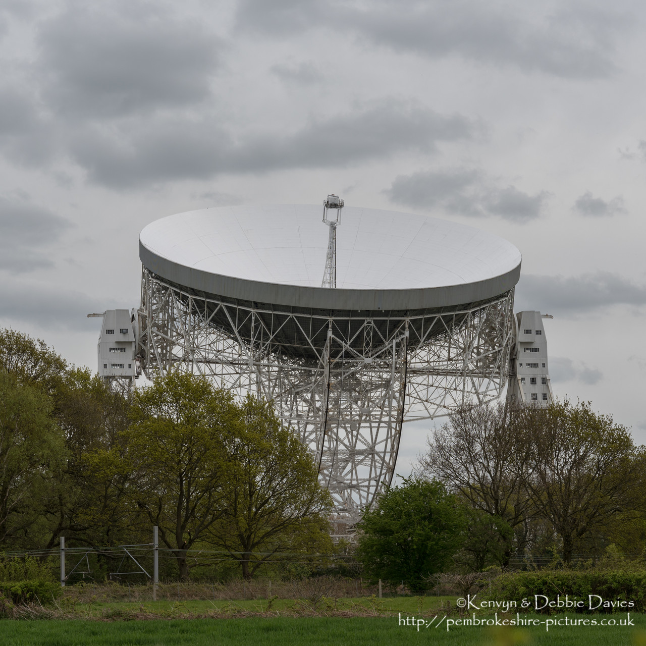 The observatory was established in 1945 by Sir Bernard Lovell, a radio astronomer at the University of Manchester who wanted to investigate cosmic rays after his work on radar during the Second World War.<br/><br/>Construction was completed in 1957 (at which time it was the largest steerable telescope in the world and is still the third largest), the telescope is 250ft in diameter and weighs 3,200 tons.