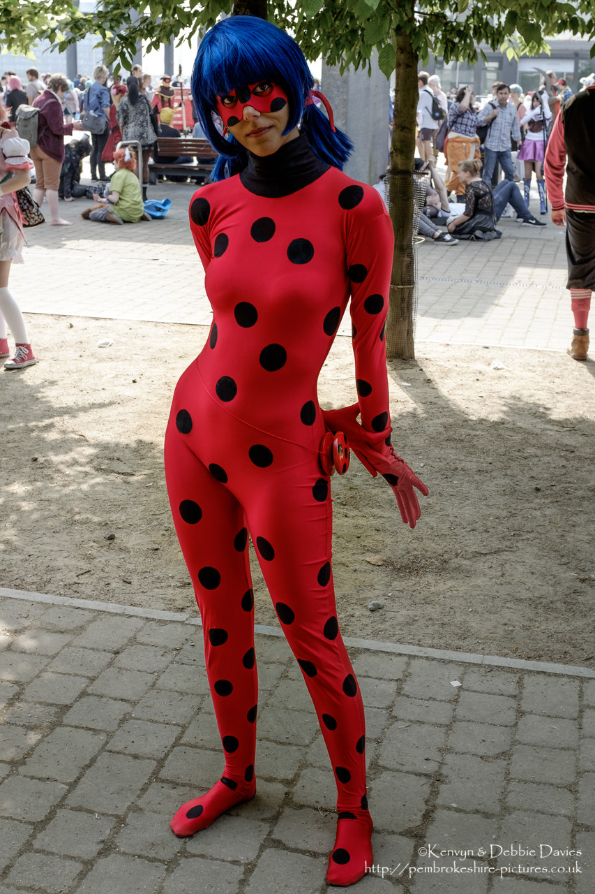 If you can identify the character (or if you are the character) then please email me at <a href="mailto:webmaster@pembrokeshire-pictures.co.uk">webmaster@pembrokeshire-pictures.co.uk</a>.