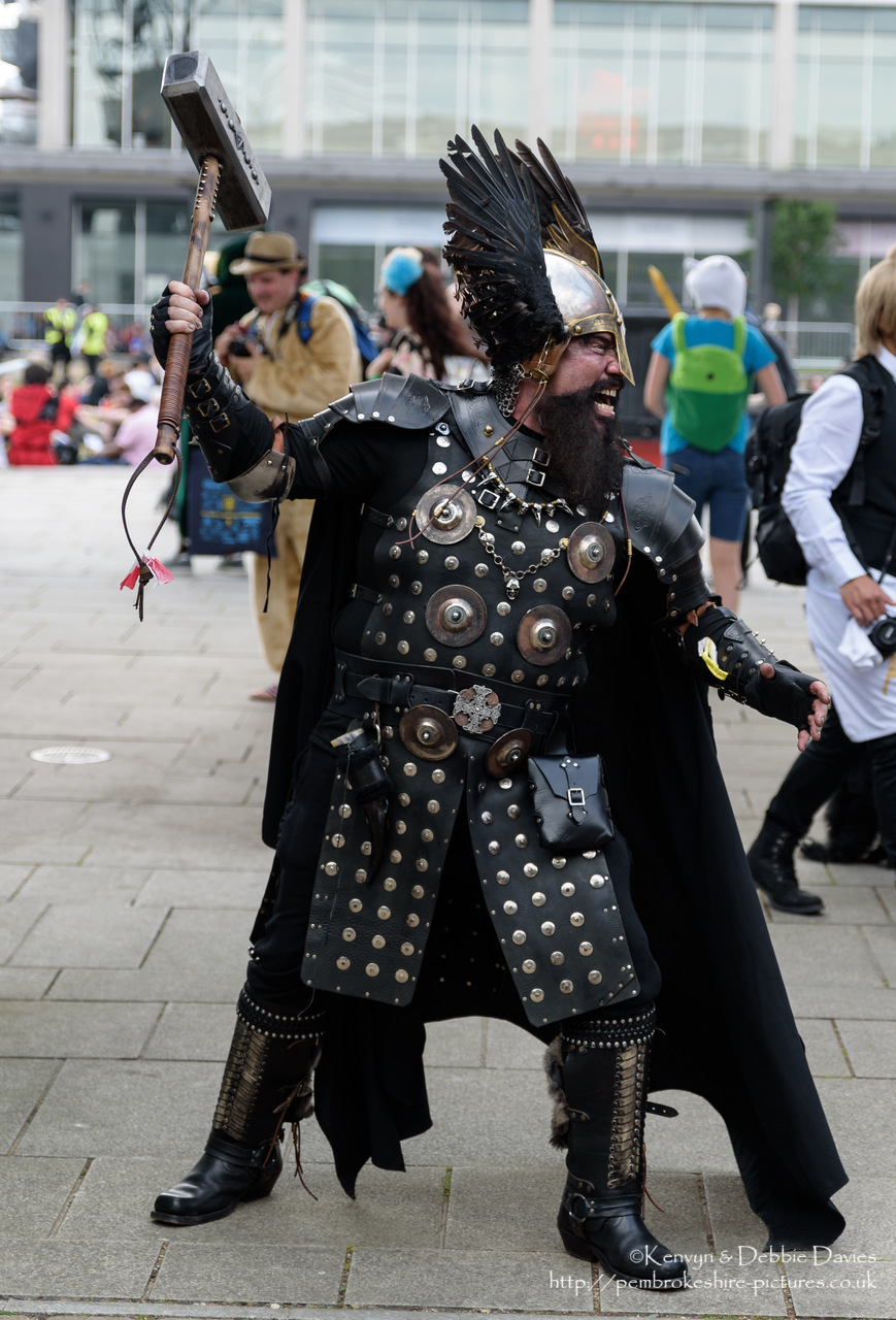 If you can identify the character (or if you are the character) then please email me at <a href="mailto:webmaster@pembrokeshire-pictures.co.uk">webmaster@pembrokeshire-pictures.co.uk</a>.