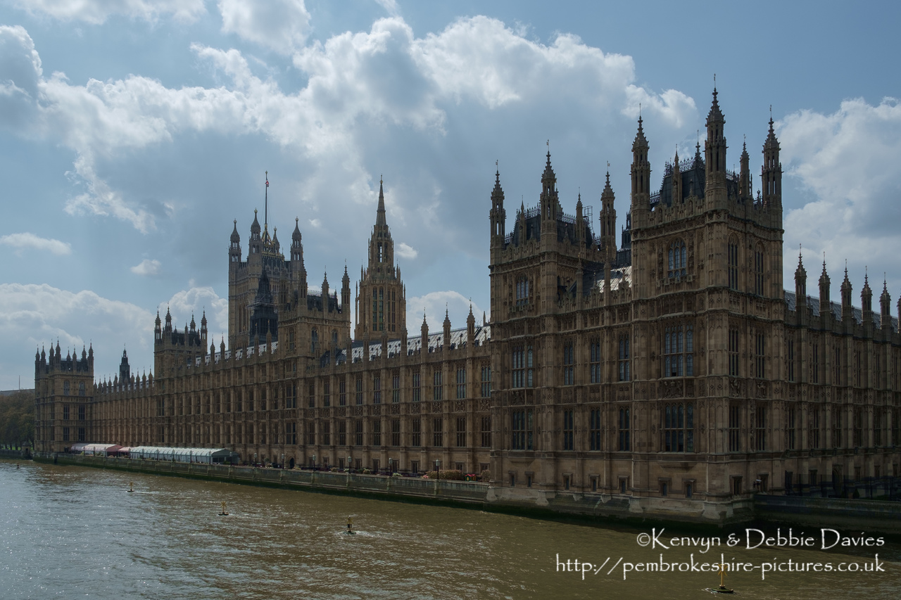 Meeting place of the British House of Commons and House of Lords, commonly know as the Houses of Parliament.