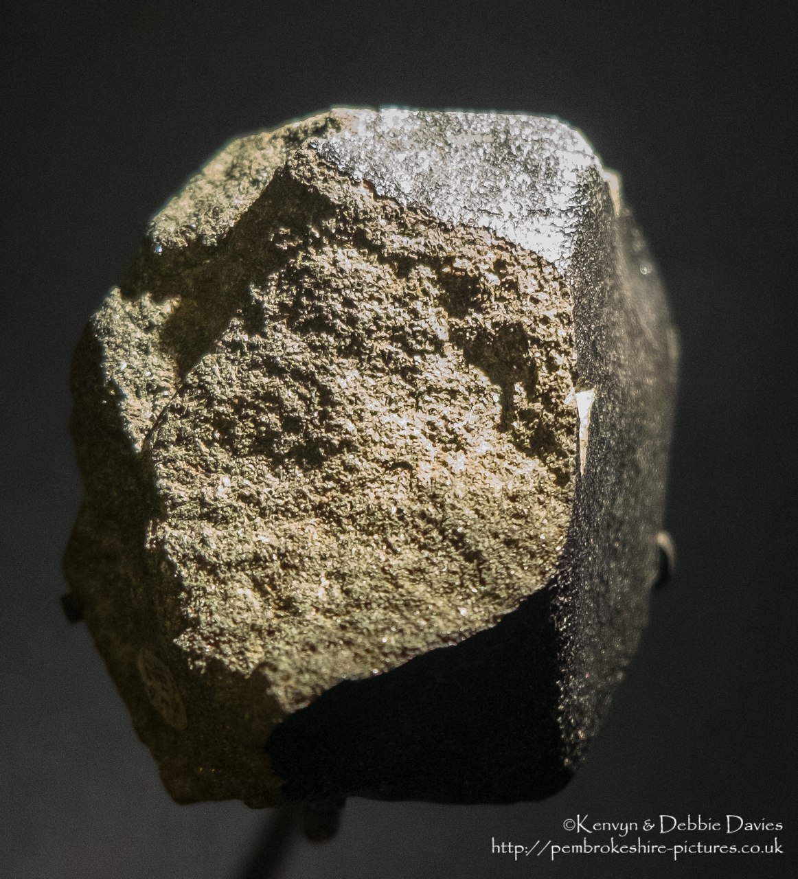 A large martian meteorite seen falling to earth in Egypt, 1911.
