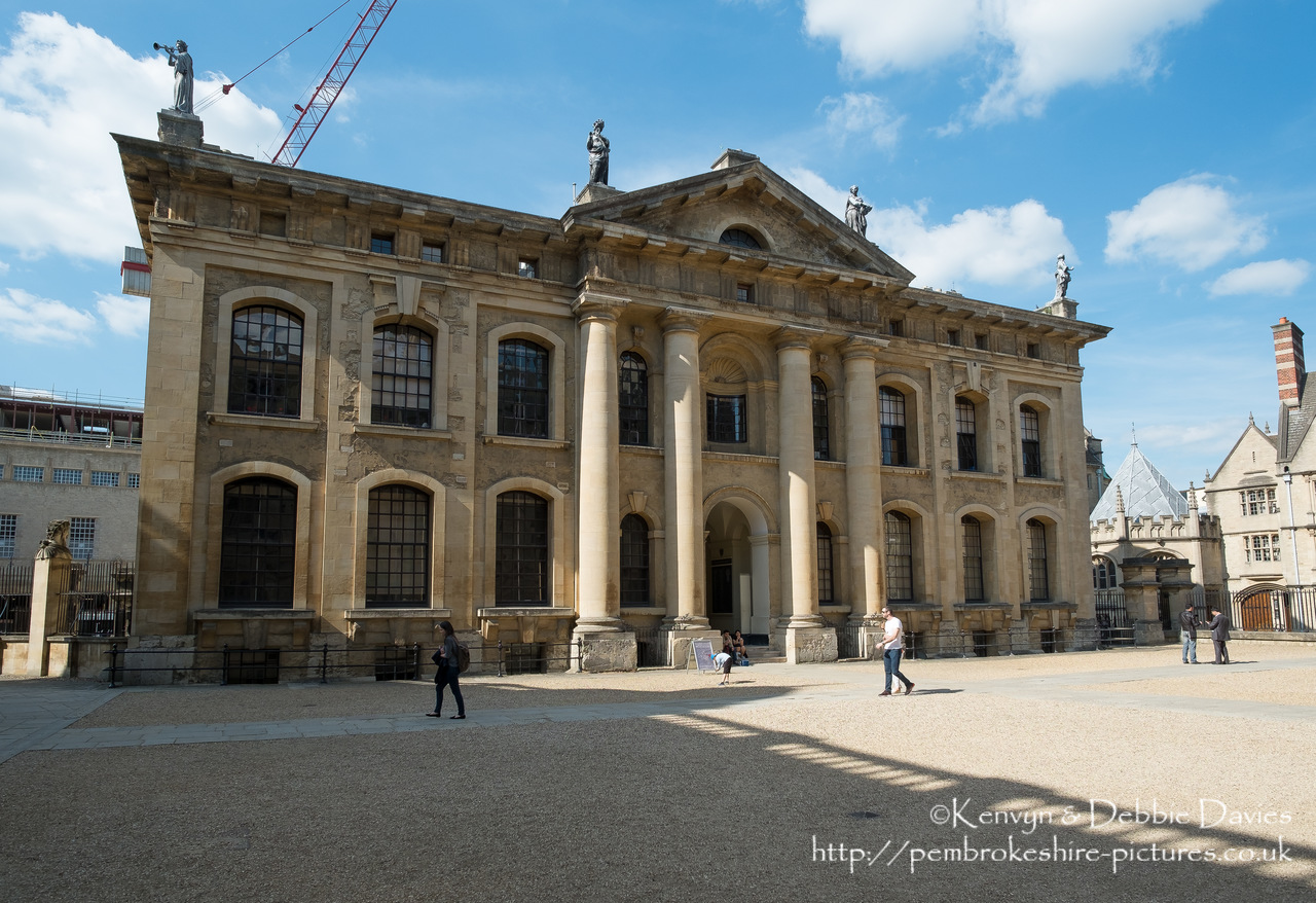 Built in 1712 by the Oxford University Press for the University's printing, the building is now part of the Bodleian Library.