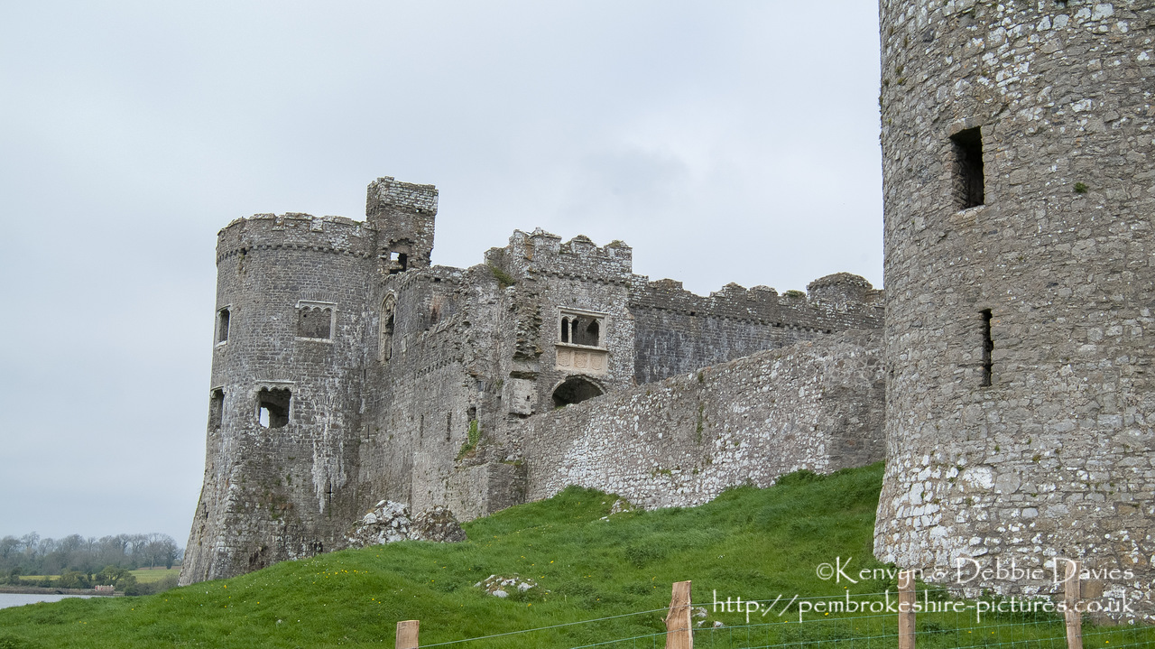 The present structure of Carew Castle was built by Sir Nicholas de Carew in the 13th Century. The last tournament of knights in Wales was held here by Sir Rhys ap Thomas in 1507, with over 600 knights attending. After changing hands several times it reverted to the de Carews and was finally abandoned in 1686.