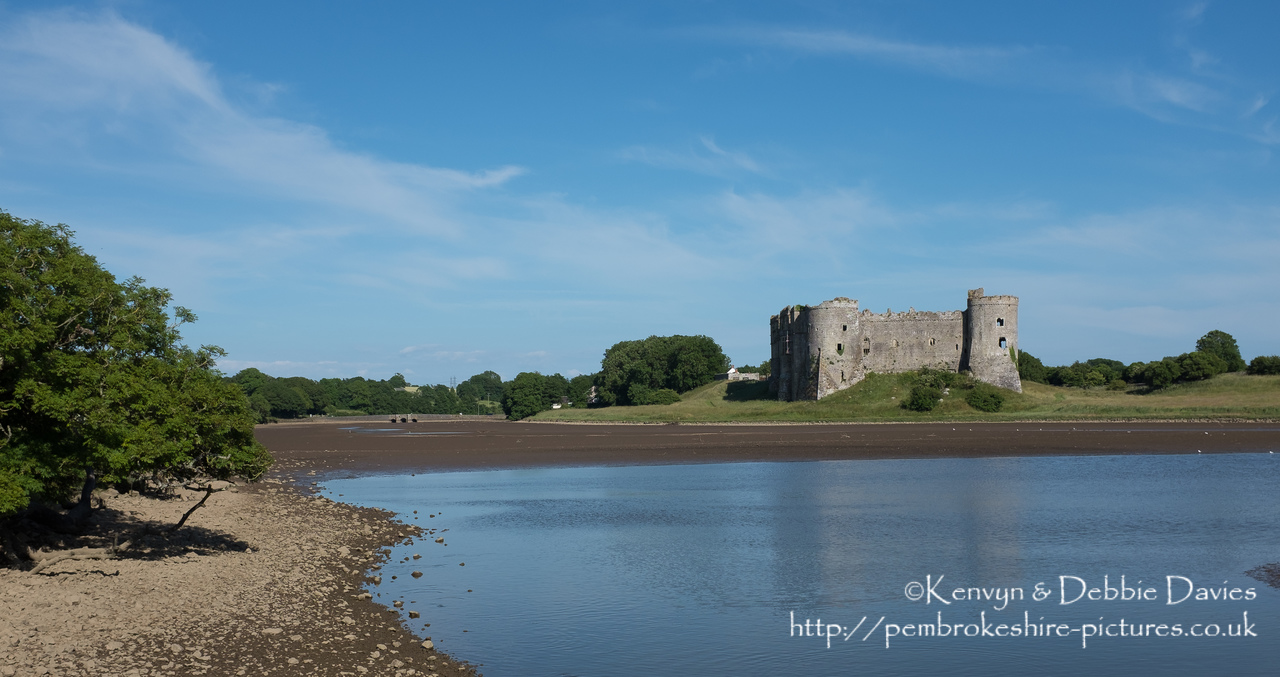 The present structure of Carew Castle was built by Sir Nicholas de Carew in the 13th Century. The last tournament of knights in Wales was held here by Sir Rhys ap Thomas in 1507, with over 600 knights attending. After changing hands several times it reverted to the de Carews and was finally abandoned in 1686.