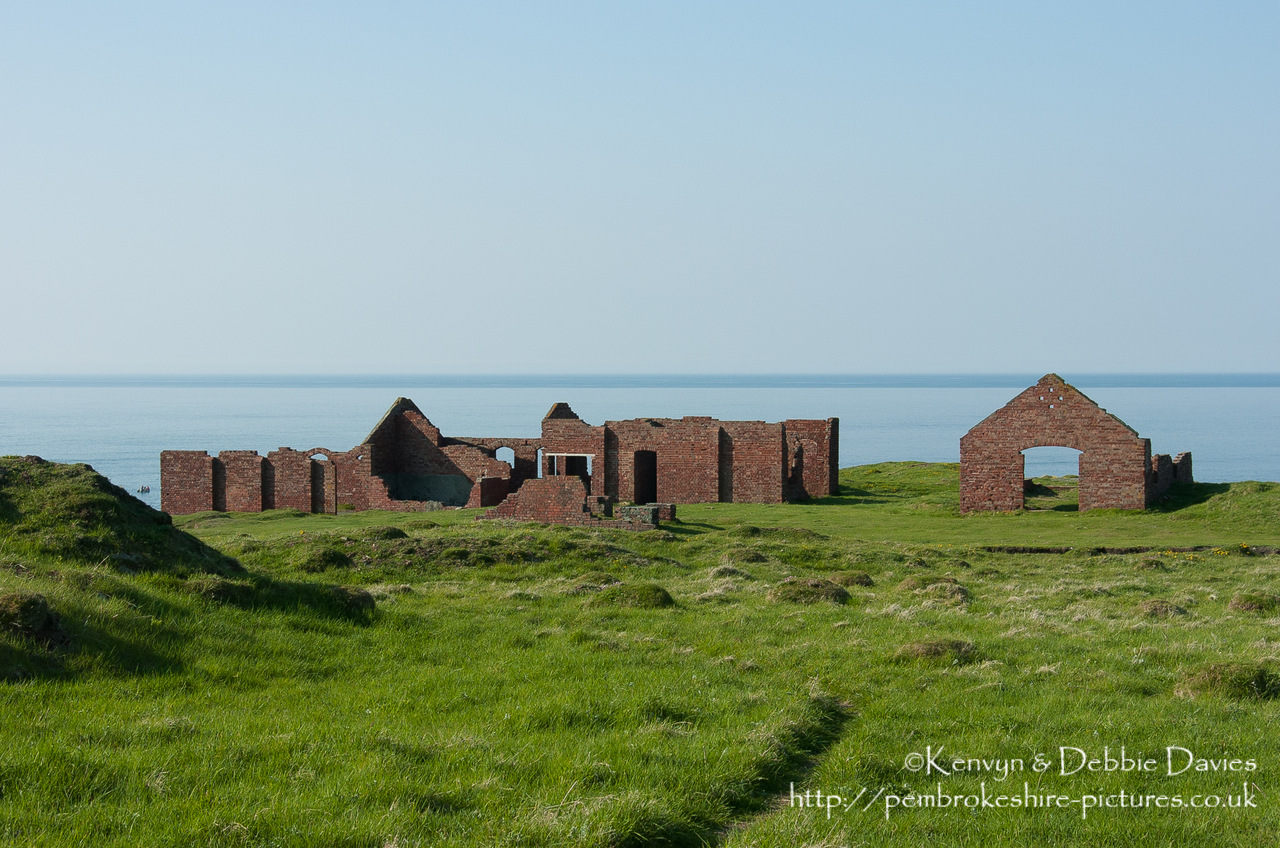 Porthgain OS: SM 81515 32489
