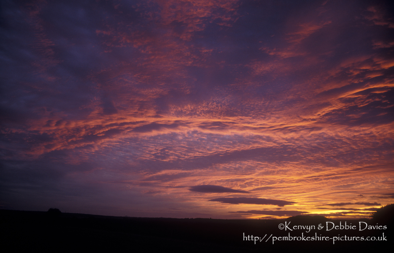 Came across this whilst scanning a box of slides taken almost exactly 20 years ago. Haven't seen a sunset like this for a while?