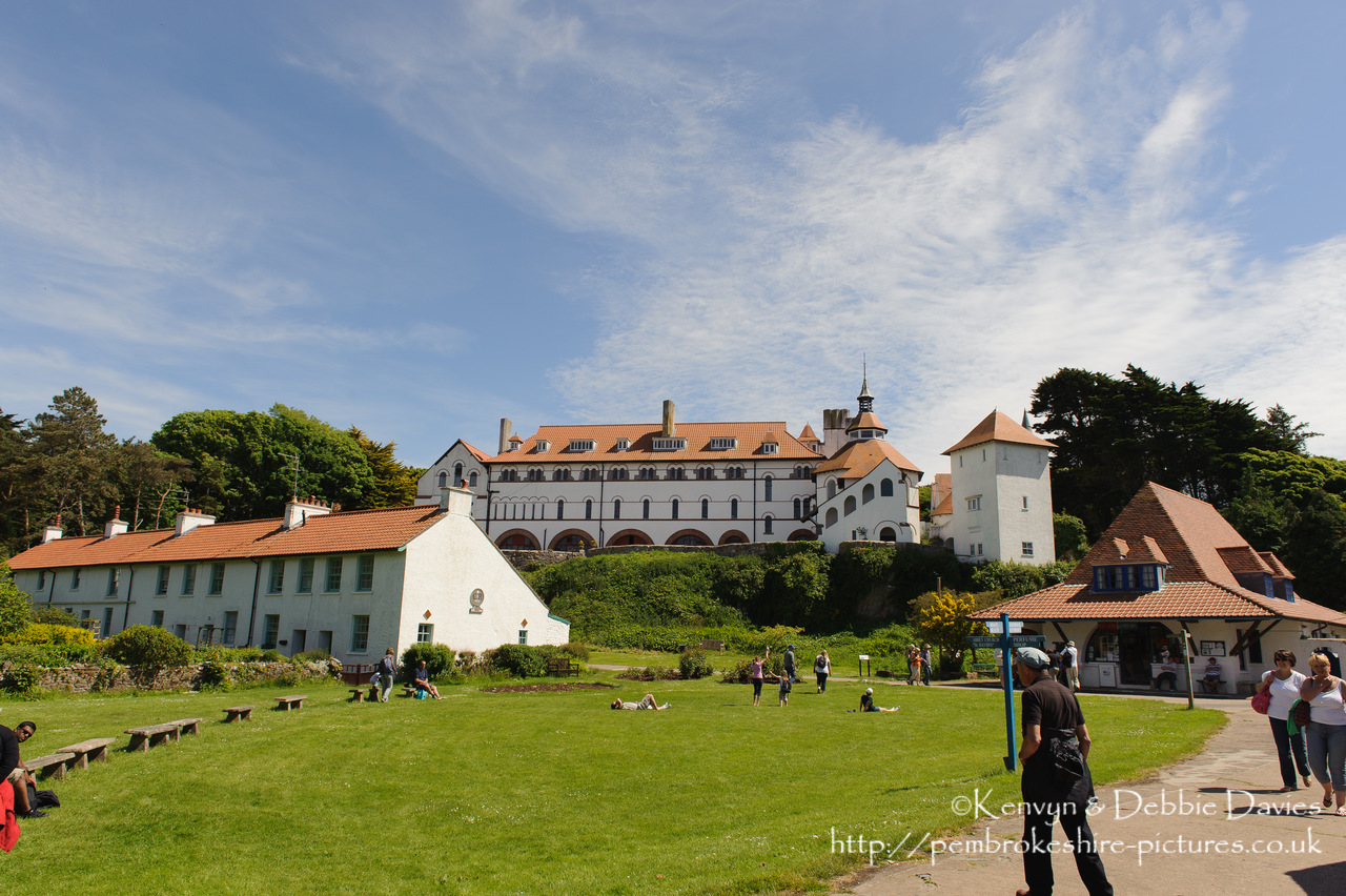 Trip to Caldey Isalnd on May bank holiday 2010