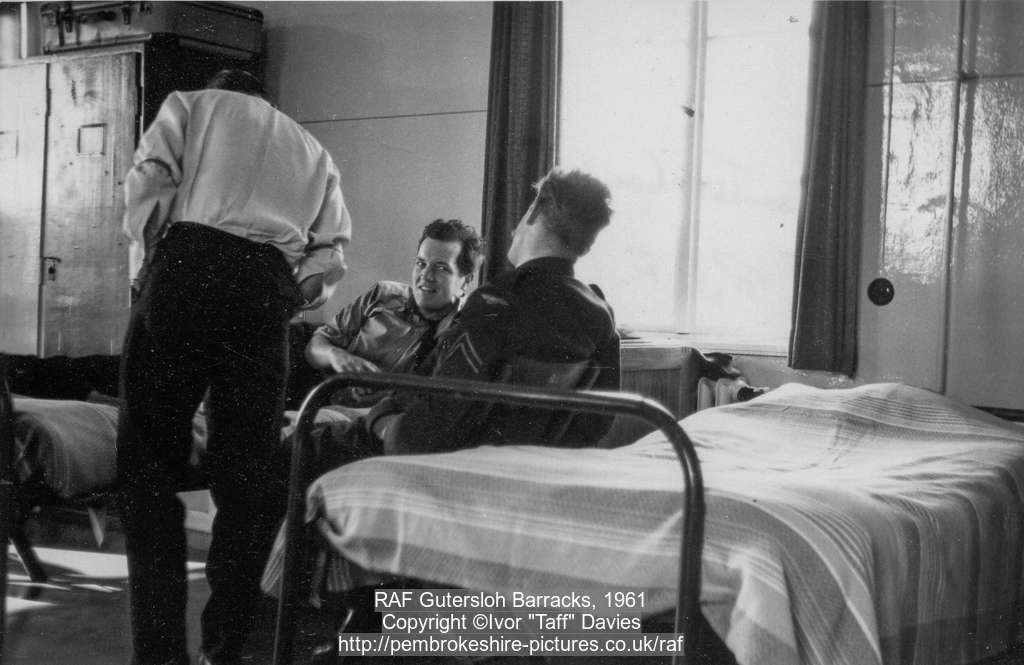RAF G&uuml;tersloh Barracks, 1961